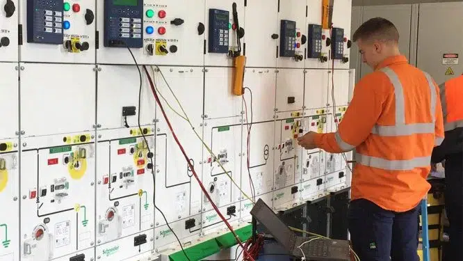 Hands-on electrical panel design training session in Dubai